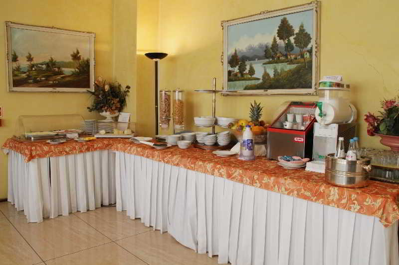 Hotel Michelangelo Σασουόλο Εξωτερικό φωτογραφία