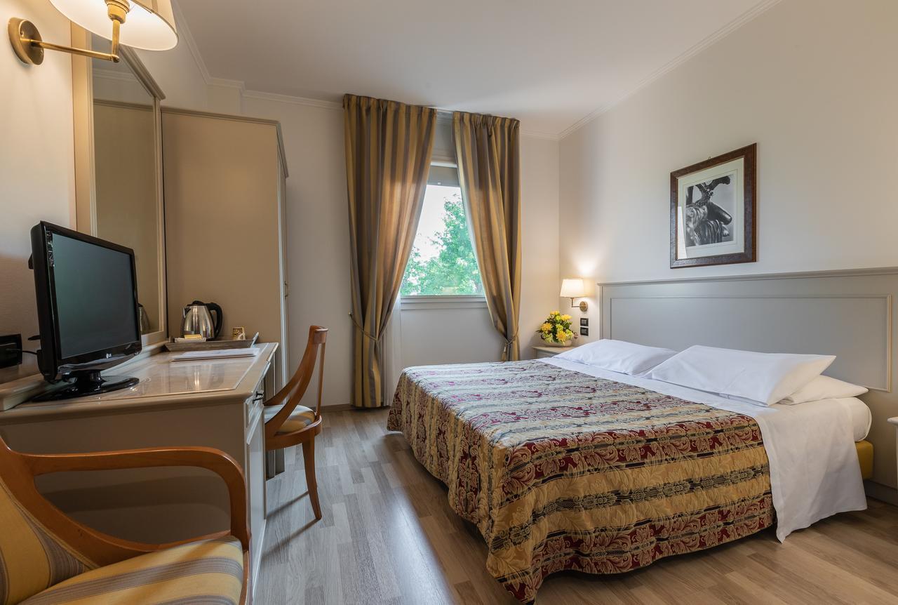 Hotel Michelangelo Σασουόλο Εξωτερικό φωτογραφία