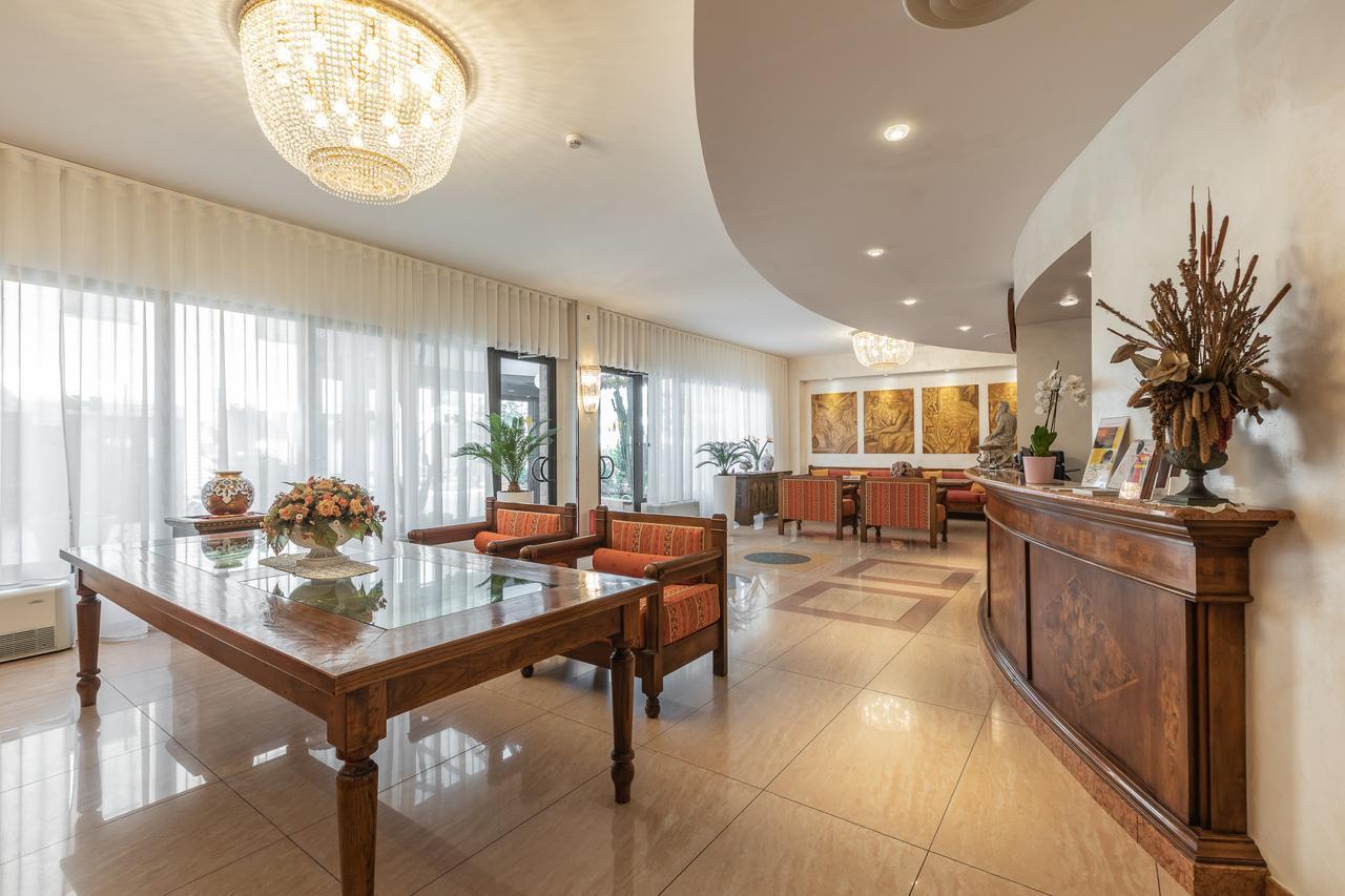 Hotel Michelangelo Σασουόλο Εξωτερικό φωτογραφία