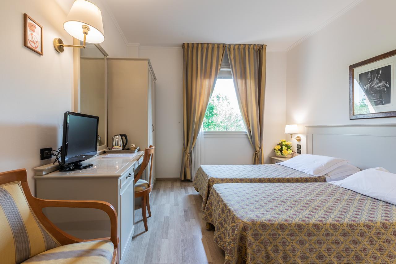 Hotel Michelangelo Σασουόλο Εξωτερικό φωτογραφία