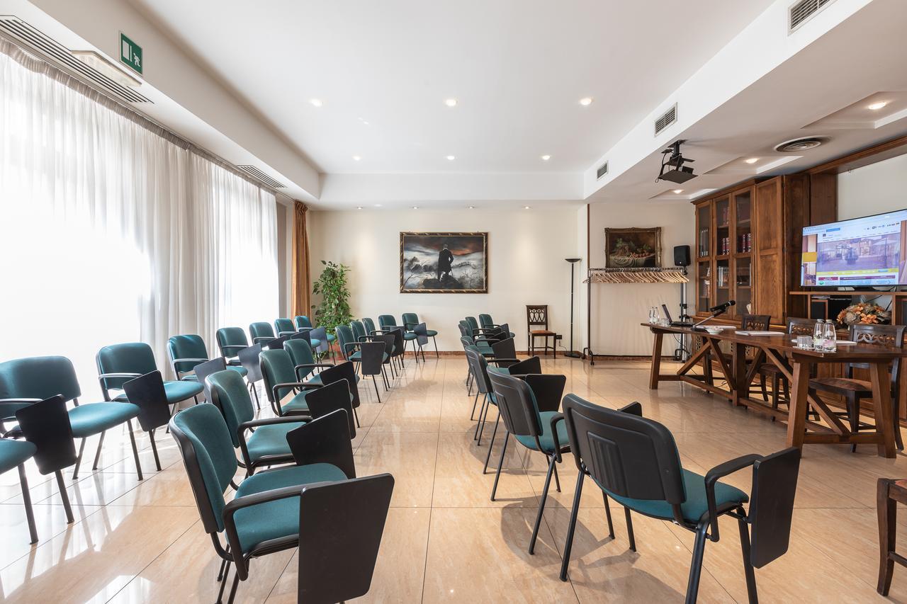 Hotel Michelangelo Σασουόλο Εξωτερικό φωτογραφία