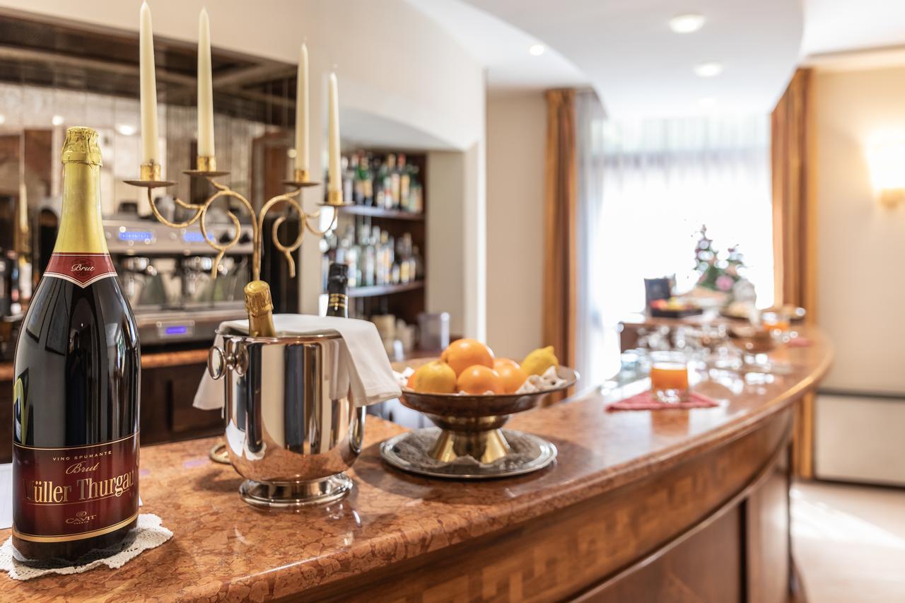 Hotel Michelangelo Σασουόλο Εξωτερικό φωτογραφία
